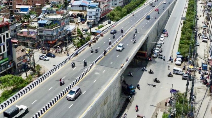 ग्वार्को ओभर फ्लाई पुलमा गाडी चल्न थालेपछि सवारी चालकहरूको प्रतिक्रिया