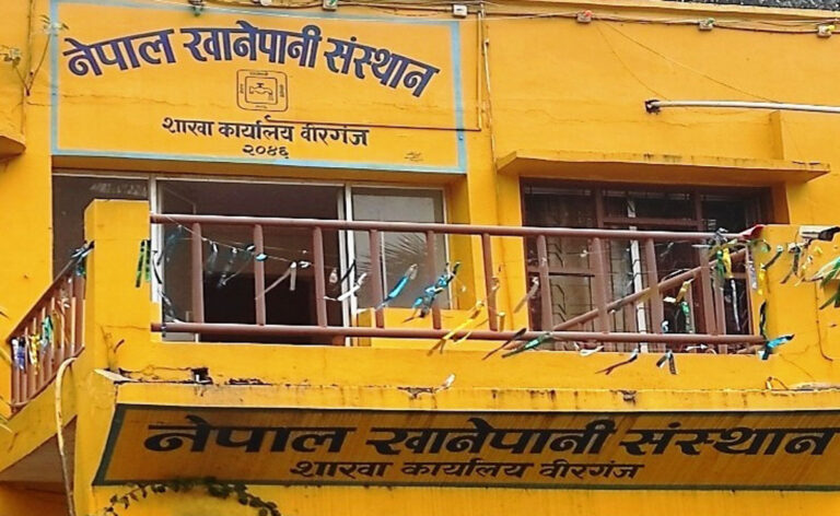 पर्सा : वीरगञ्जमा हैजा संक्रमण, कारण नेपाल खानेपानी संस्थानकै पाइपबाट आएको दूषित पानी
