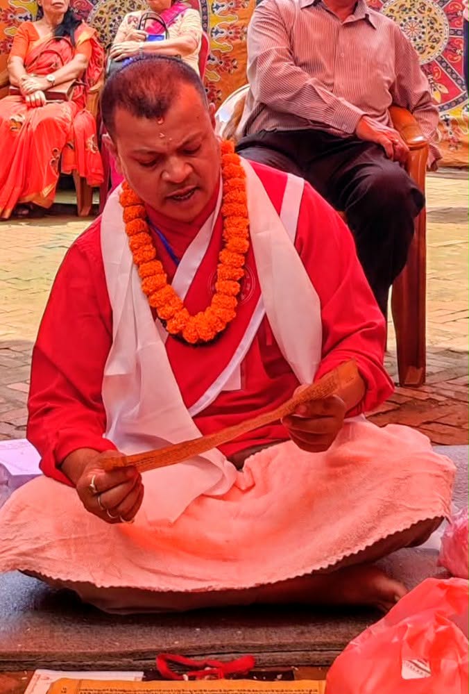 बुंगमतीको करूणामय देगः मन्दिरको रंगबारे बहस : परम्परा कि नयाँ स्वरूप ?