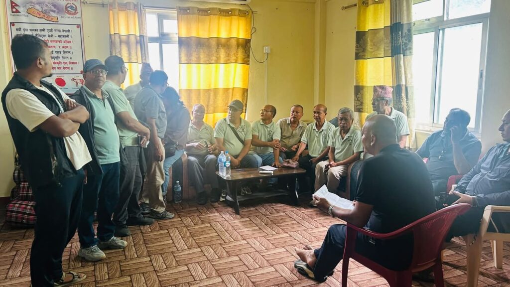 ललितपुर भाद्र २१ – ः यल नेवाः समाजले बाढी तथा प्राकृतिक विपद्बाट प्रभावित पीडित परिवारका लागि संकलन गरेको राहत सामग्री वितरणका लागि विदुर नगरपालिकालाई हस्तान्तरण गरेको छ।